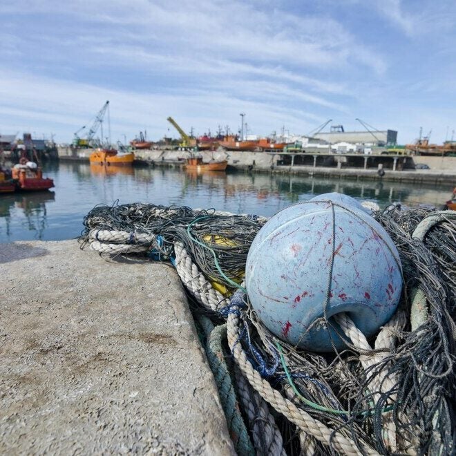 Logística e Transporte de Resíduos Gerados por Embarcações: Desafios e Soluções