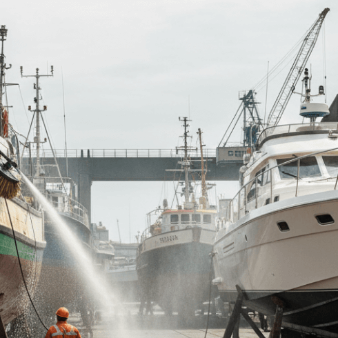 Limpeza Naval: Garantindo Segurança e Eficiência em Embarcações e Portos Limpeza Naval: Garantindo Segurança e Eficiência em Embarcações e Portos