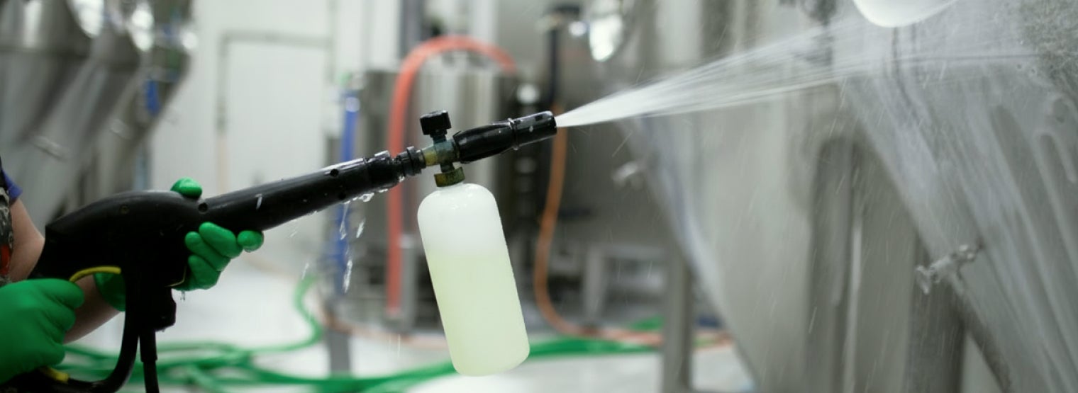 Hidrojateamento: A Solução Poderosa para Limpeza e Desobstrução Industrial